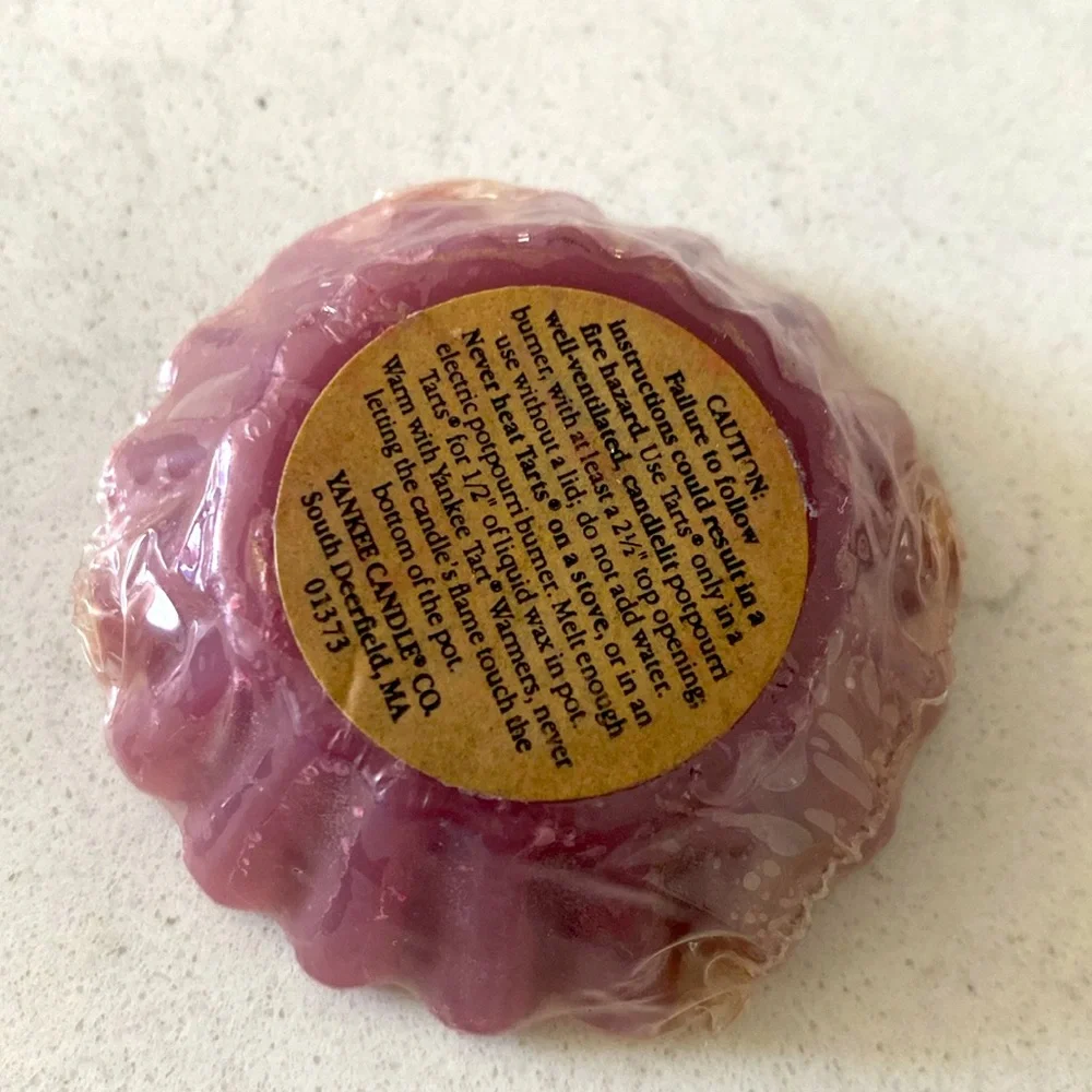 Yankee Candle Beach Plum Wax Potpourri Tart Star Shaped Candle Bundle‎